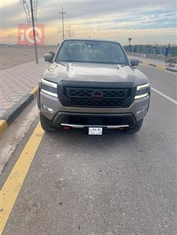 نیسان فرۆنتیر